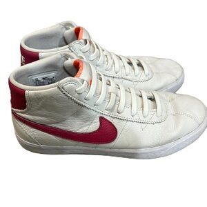 NIKE SB BRUIN HIGH Top Hi SKATE SHOES Red Sz 9.5 Sneakers